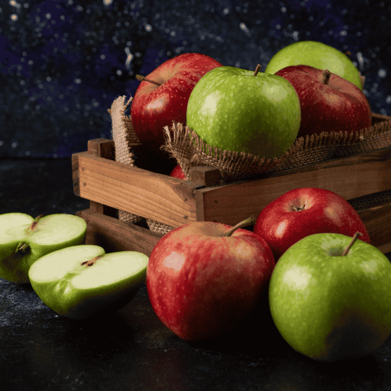 Fresh, Crisp Apples – Sweet, Juicy, and Refreshing